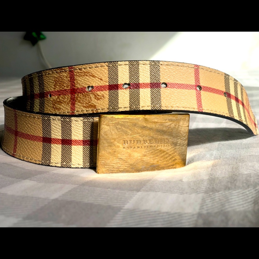 Burberry Belt. Classic print. 38.5 in